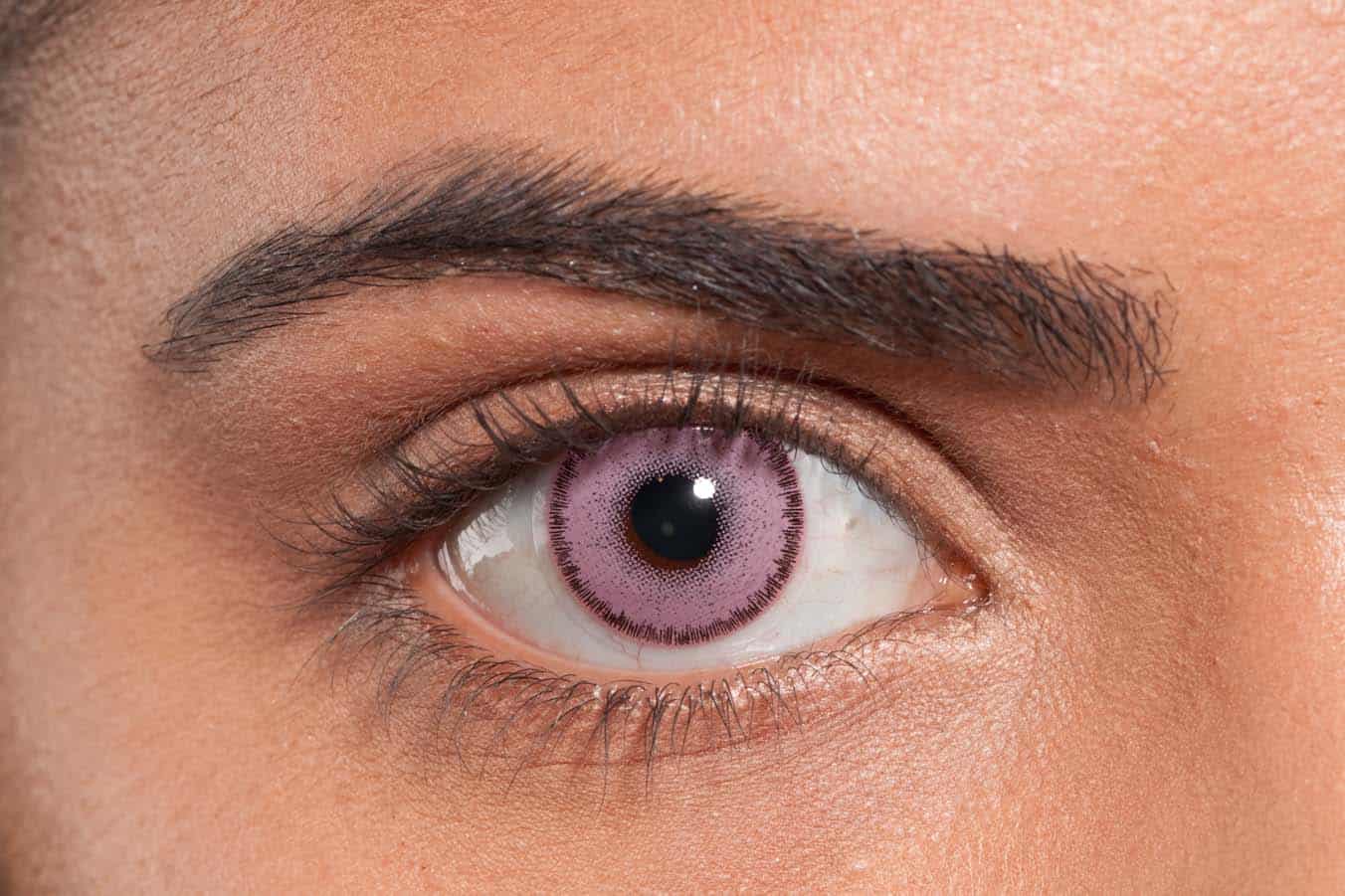  عيون البنفسج: أندر 5 أنواع من ألوان العيون في العالم