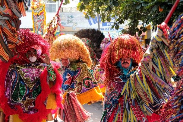  Kas yra maracatu? Tradicinio brazilų šokio kilmė ir istorija