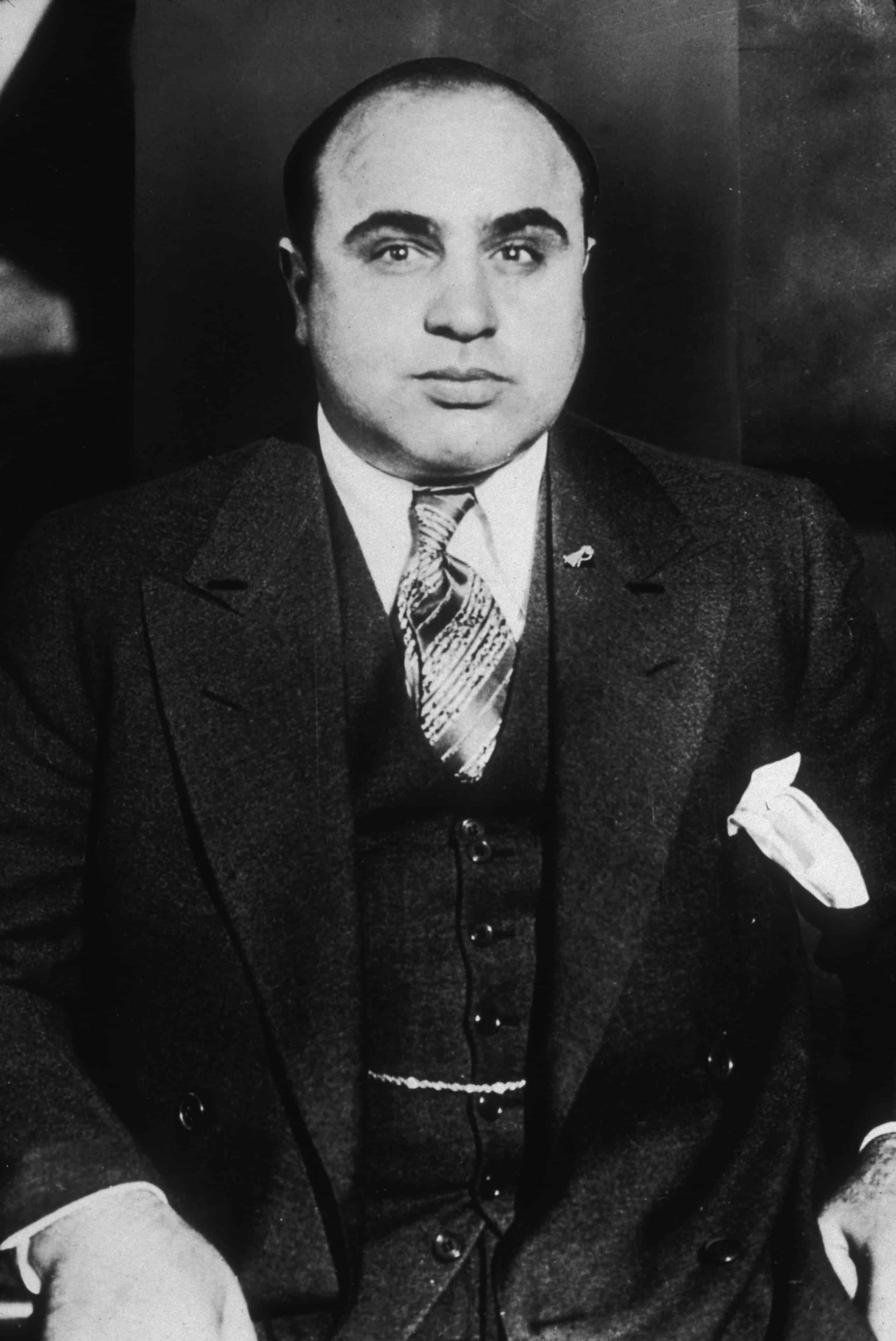  Cò bh 'ann Al Capone: eachdraidh-beatha aon de na gangsters as motha ann an eachdraidh